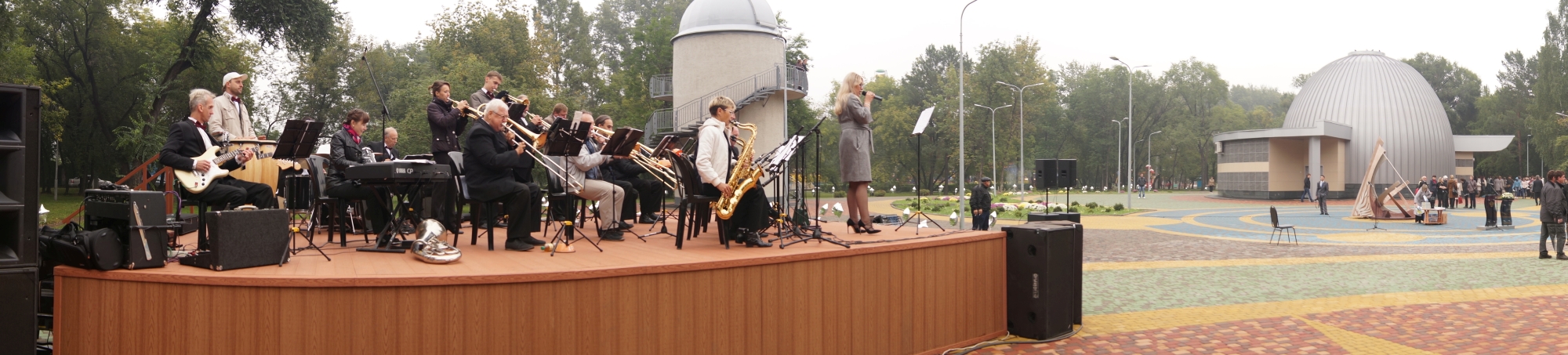 Проспект Металлургов (улица Металлургов), Площадь Маяковского, Театральная  площадь, Парк Гагарина - Улицы Новокузнецка. Центральный район - Фотоальбом  - 400 Знаменитых Новокузнечан